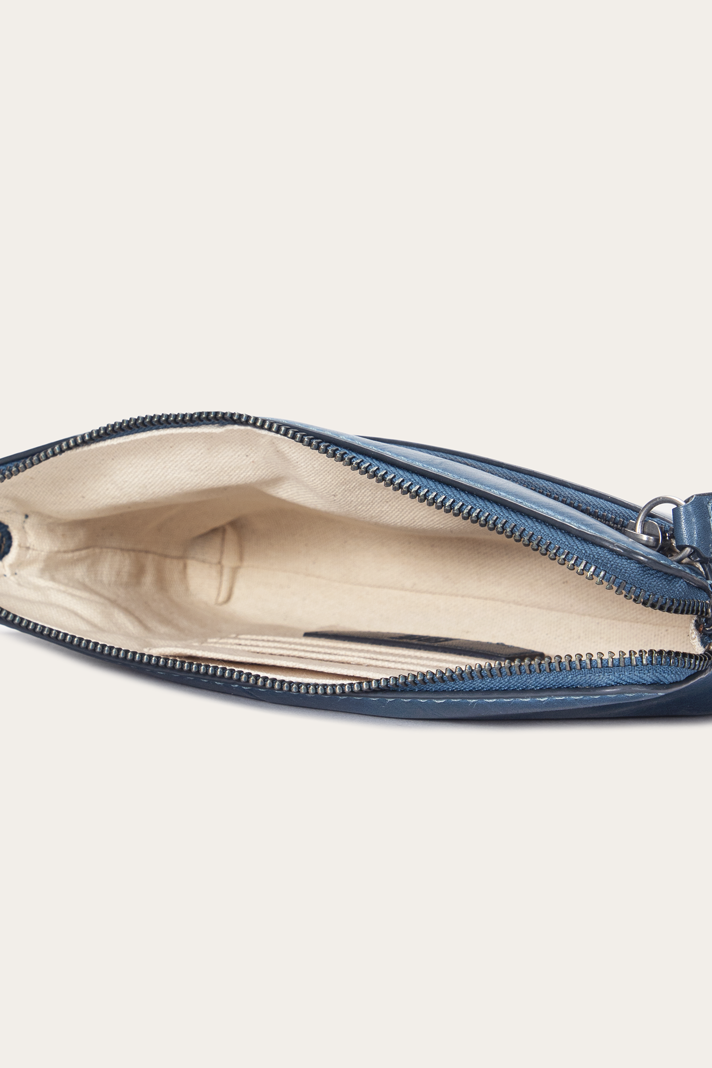 Melissa Crossbody Wristlet