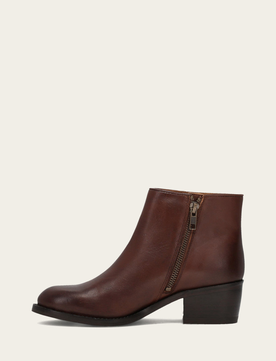 Carson 2 Piping Bootie - Saddle - Inside