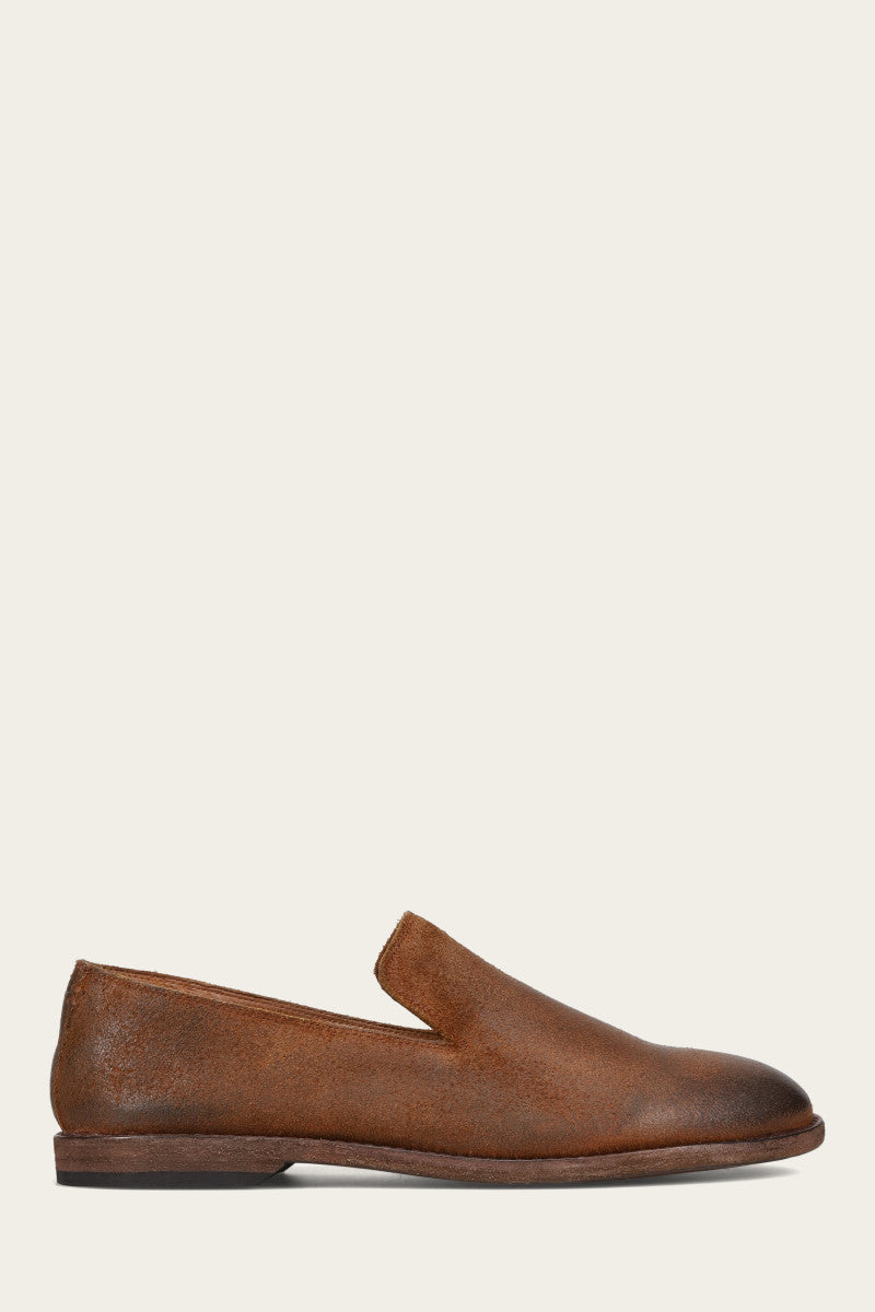 Chris Venetian - Ginger Suede - Outside