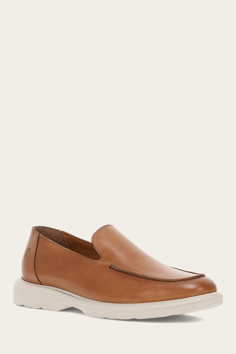 Connor Venetian - Saddle - Hero