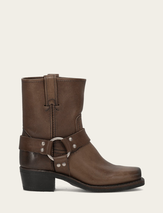 Harness 8R Womens - Smoke - Outside