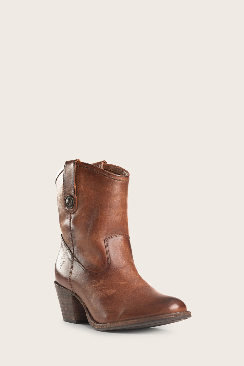 Jackie Button Short - Cognac - Hero