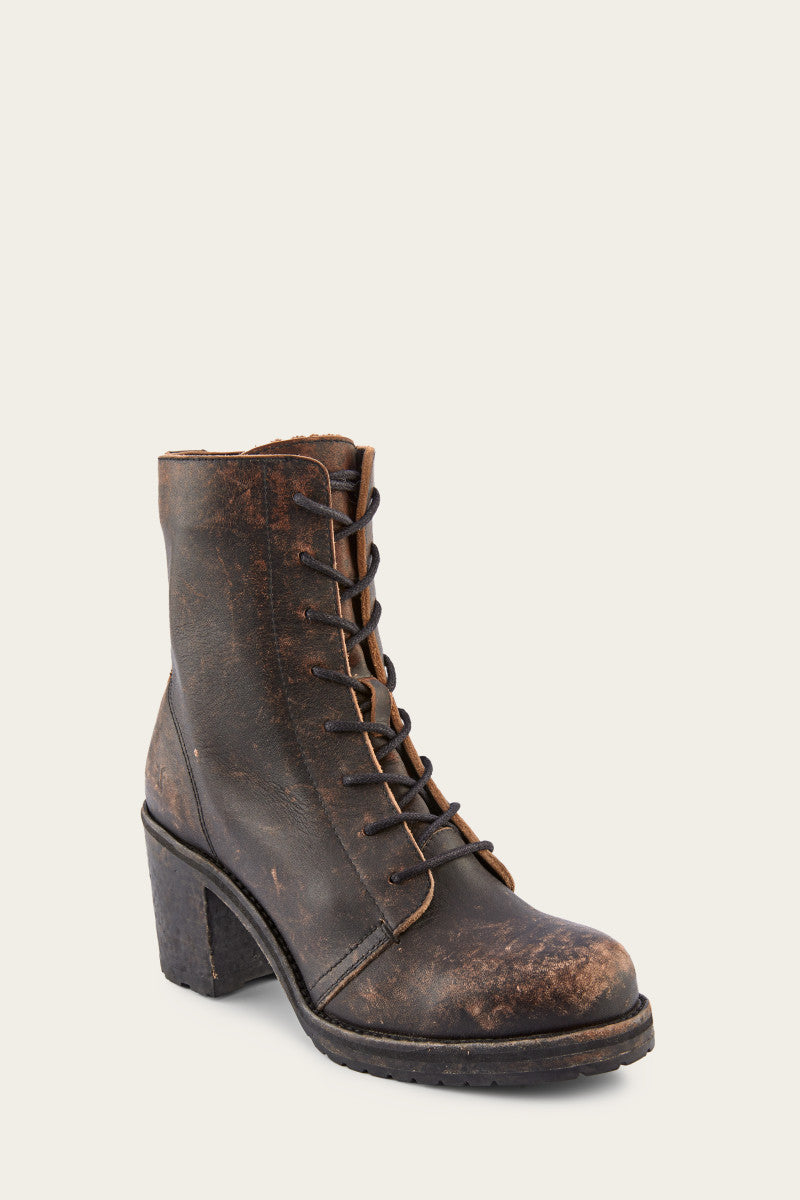 Karen Combat - Antiqued Black - Hero