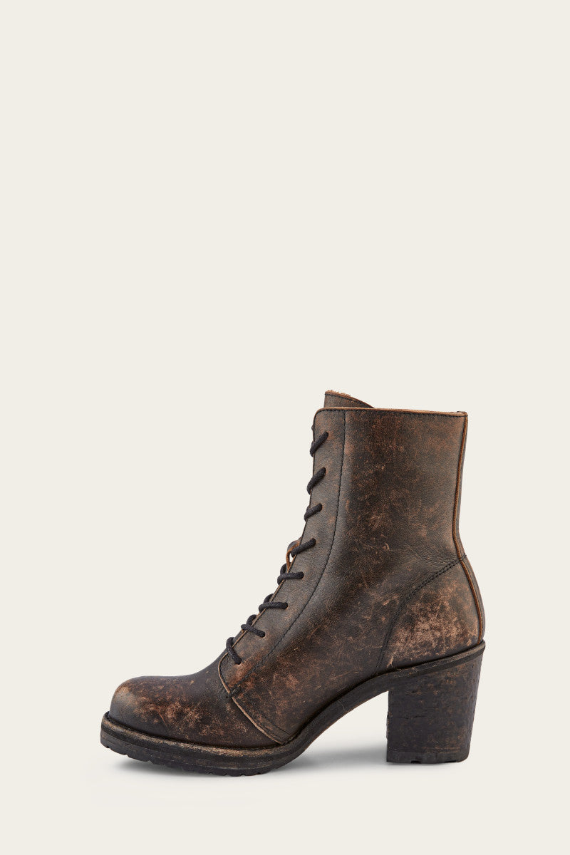 Karen Combat - Antiqued Black - Inside
