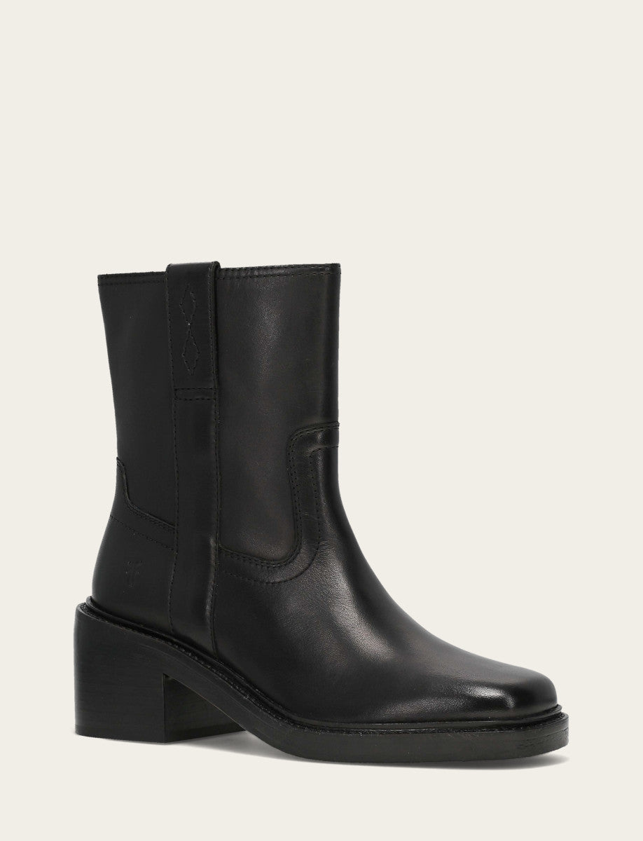 Kate Short Inside Zip - Black - Hero