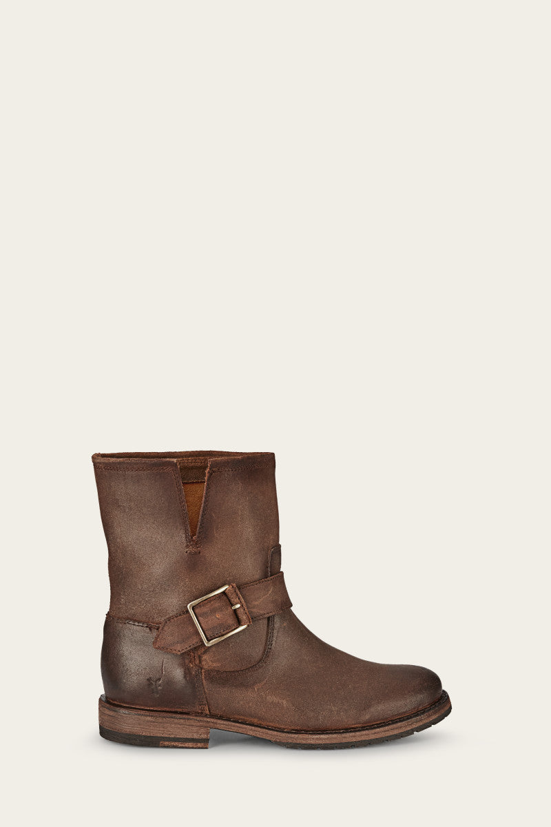 Natalie Engineer Short - Dark Brown - Outside