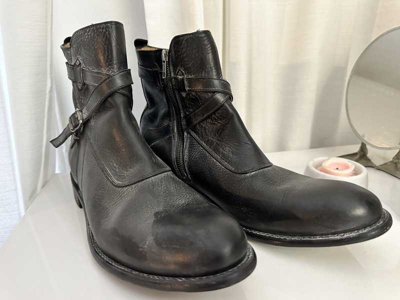 Black / 11 / Mark_79744