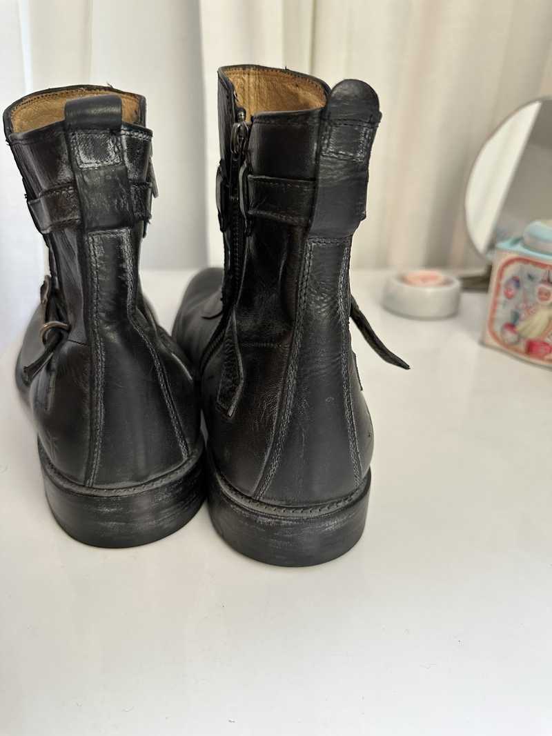 Black / 11 / Mark_79744