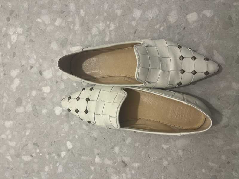 White / 11 / Susannah_81678