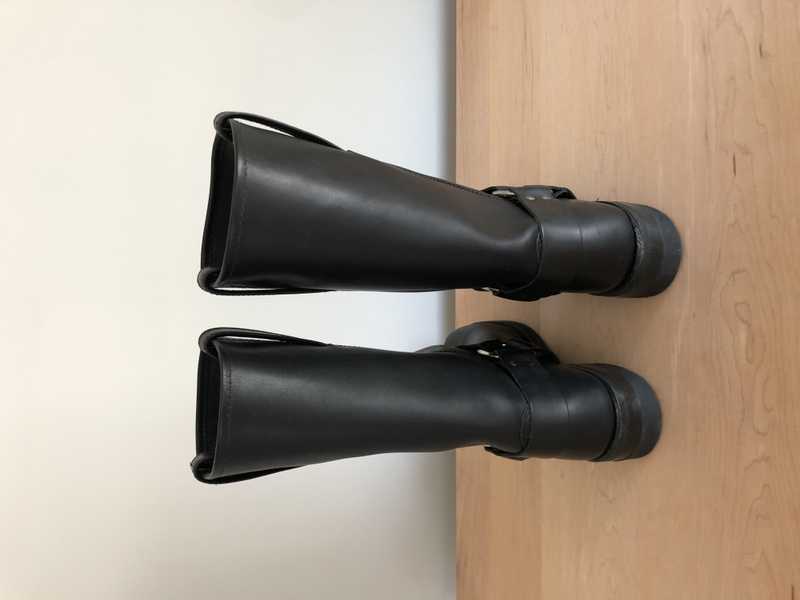 Black / 8.5 / Richard_84685