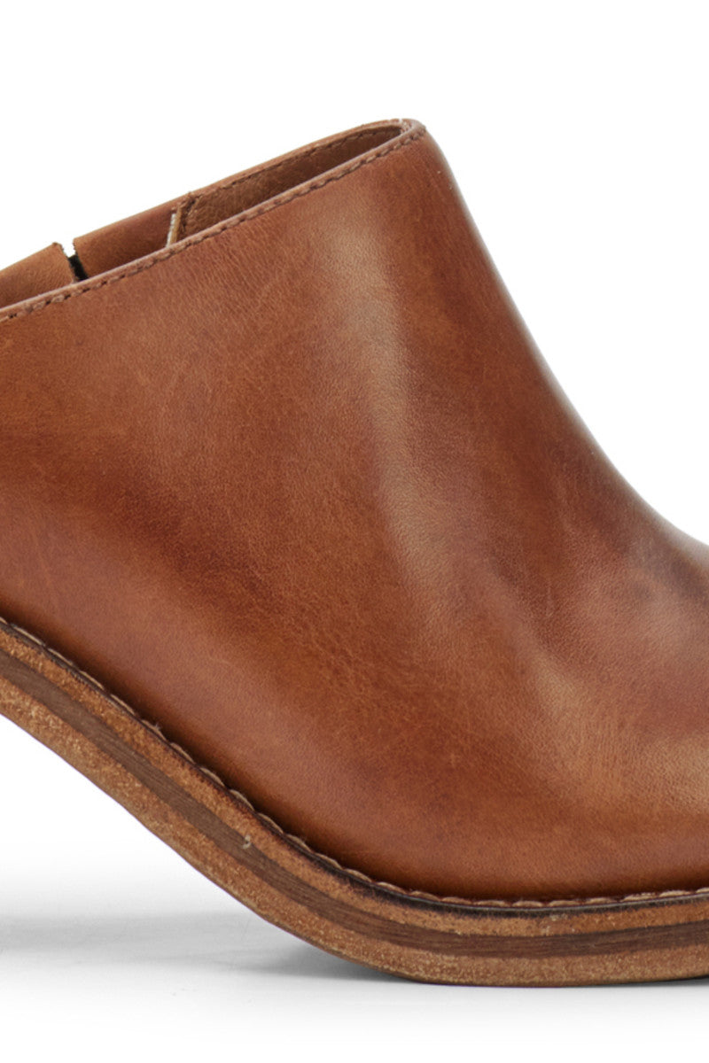 Rosalia Mule - Caramel - Outside