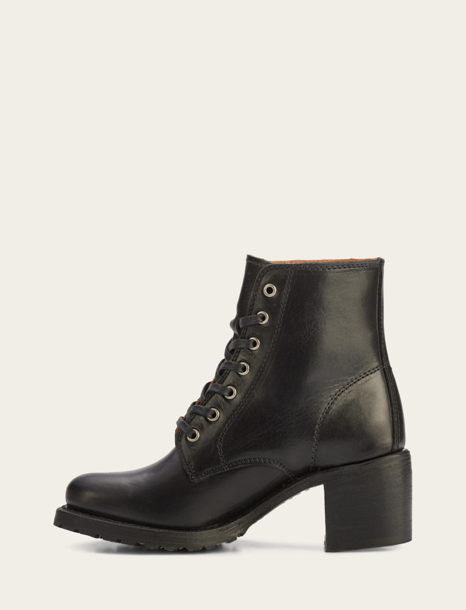 Sabrina 6G Lace Up - Black - Inside