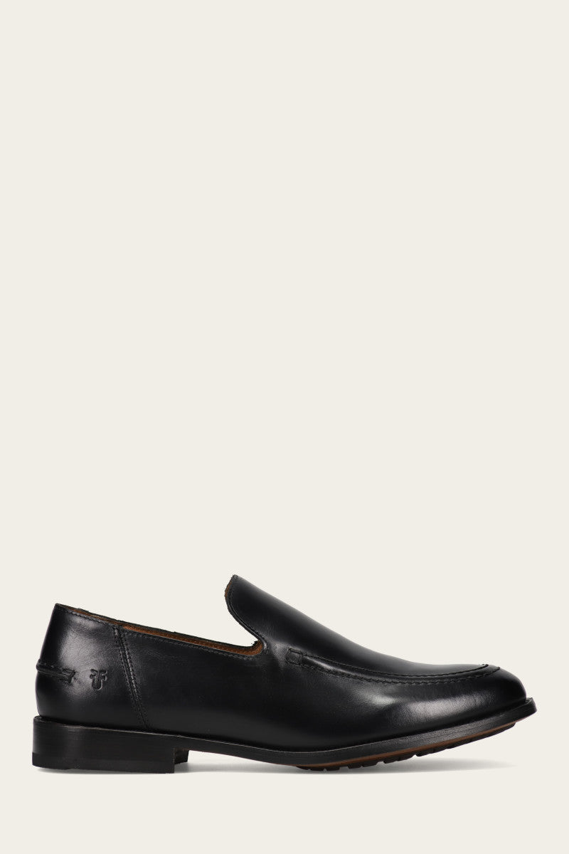 Tyler Venetian - Black - Outside