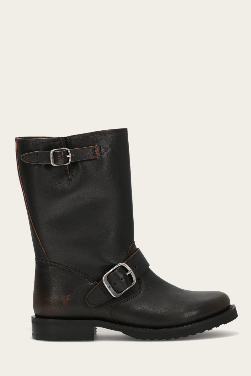 Veronica Flex Short - Antique Brown - Outside