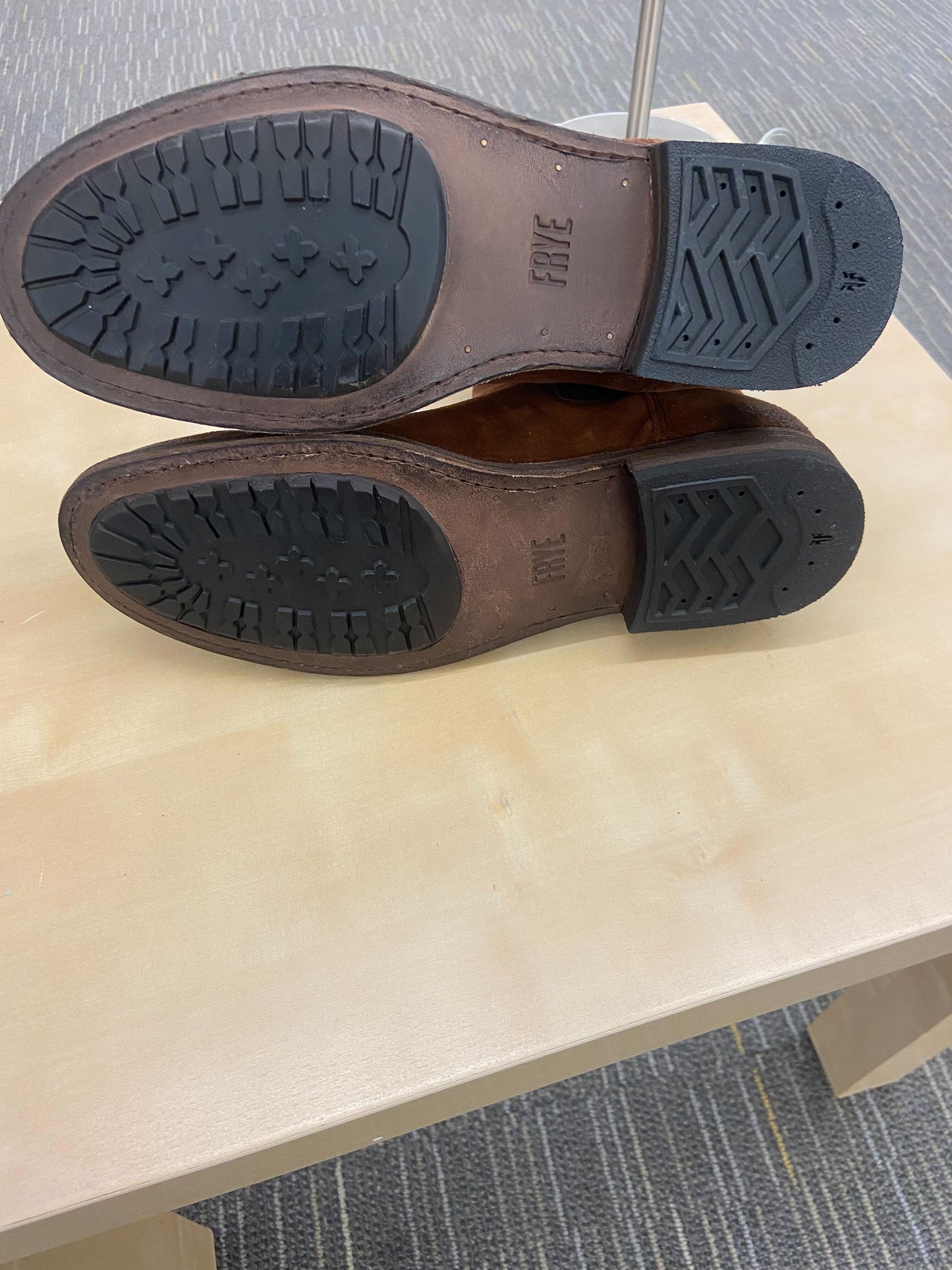 Brown / 8.5