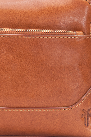 Melissa Crossbody Wristlet