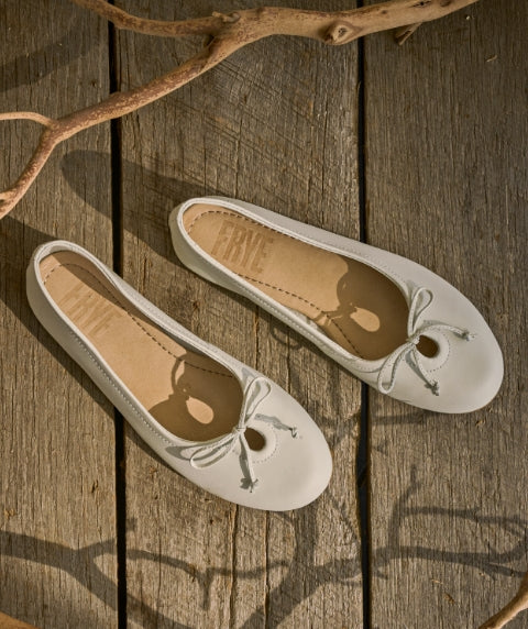 MarchHPRefresh_TrendBlocks_WomensFlats_480x572_da8a2a9a-48d7-4e91-97b3-d7b099f1bf17.jpg