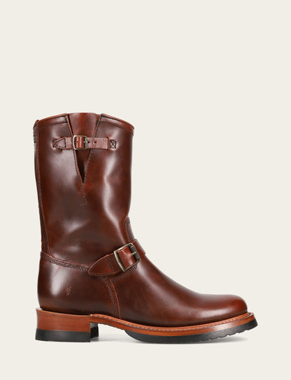 Axel Engineer - Redwood - Outside