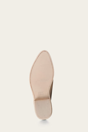 Billy Short - Ivory Suede - Sole