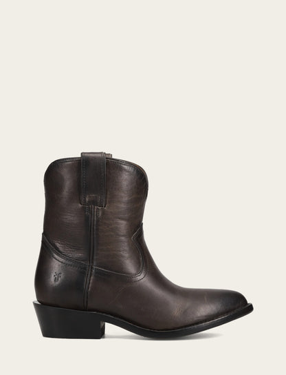 Billy Short - Black Graphite - Outside