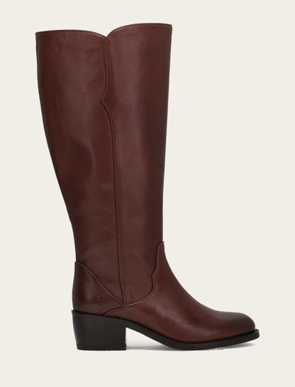 Carson 2 Piping Tall Wc - Saddle - Outside