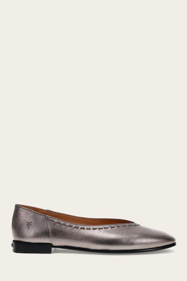 Claire Flat - Dark Pewter - Outside