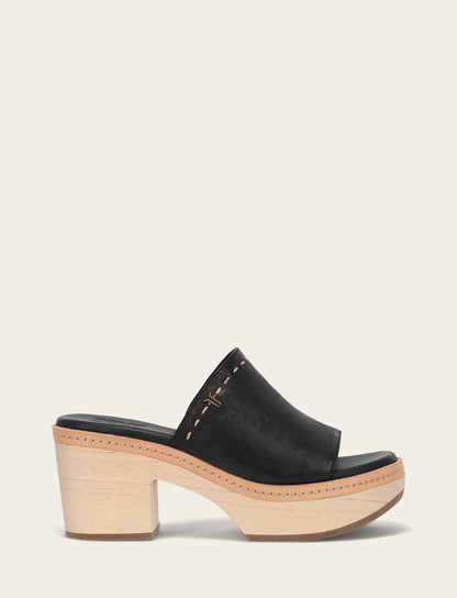 Hazel 2 Slide - Black - Outside