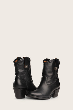 Jackie Button Short - Black - Pair
