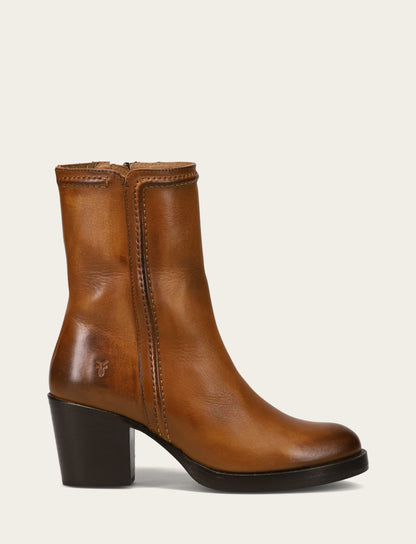 Jean Short Inside Zip - Caramel - Outside