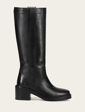 Kate Pull On - Black - Outside