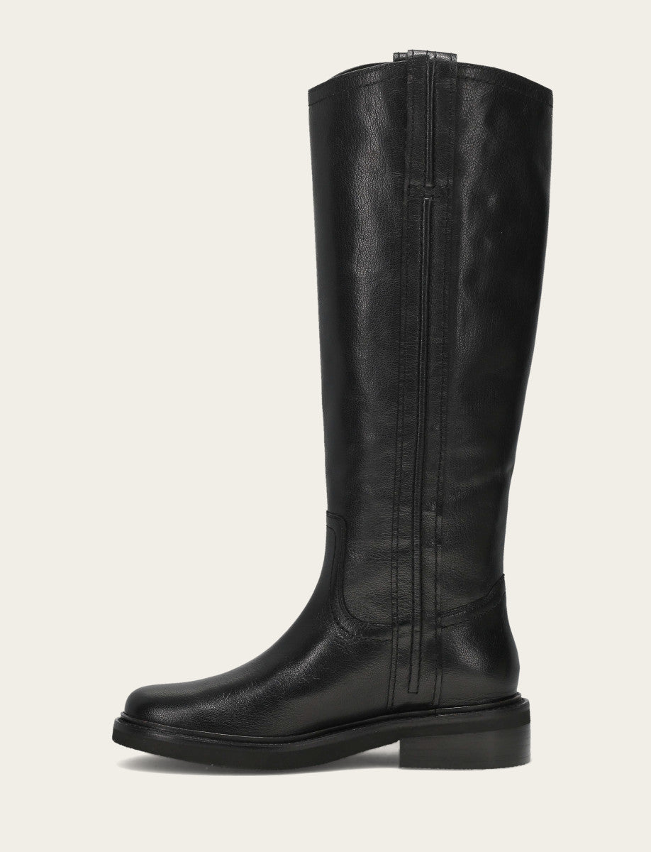 Phoebe Pull On - Black - Inside