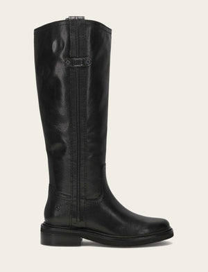 Phoebe Pull On - Black - Outside