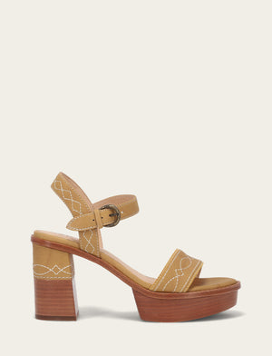 Pipa Woodstock Sandal - Banana - Outside