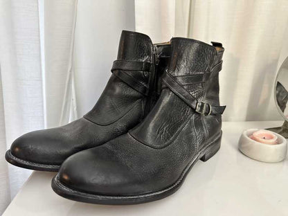Black / 11 / Mark_79744