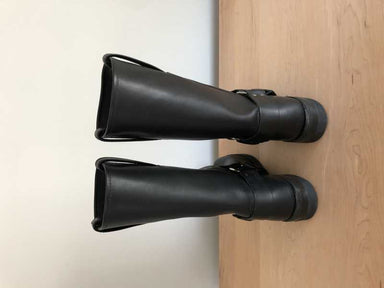 Black / 8.5 / Richard_84685