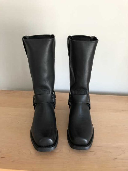 Black / 8.5 / Richard_84685
