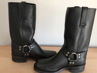 Black / 8.5 / Richard_84685