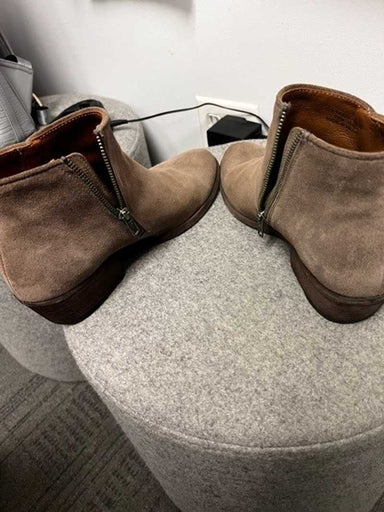 Medium Grey / 10 / melissa_97887