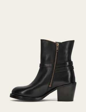 Rylee Belted Inside Zip - Black - Inside