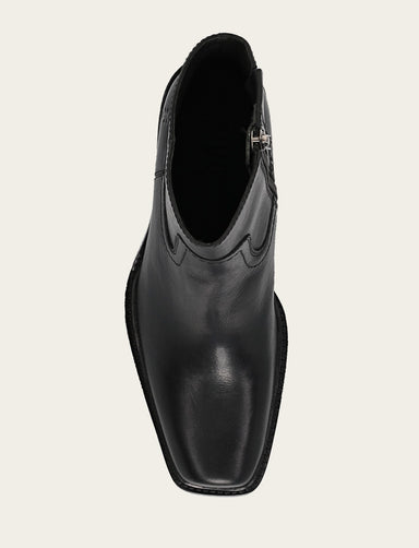 Sedona Short Inside Zip - Black - Top Down