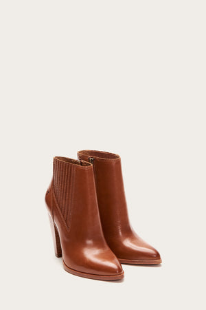 Saddle