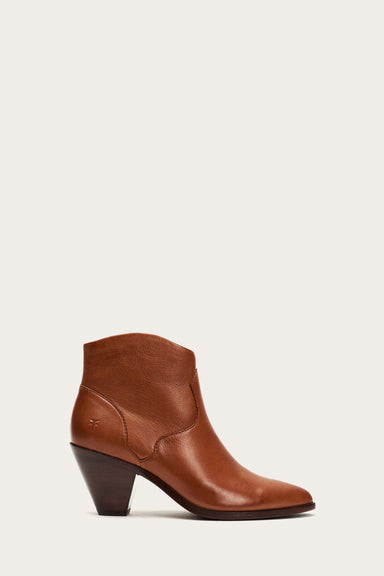 Saddle