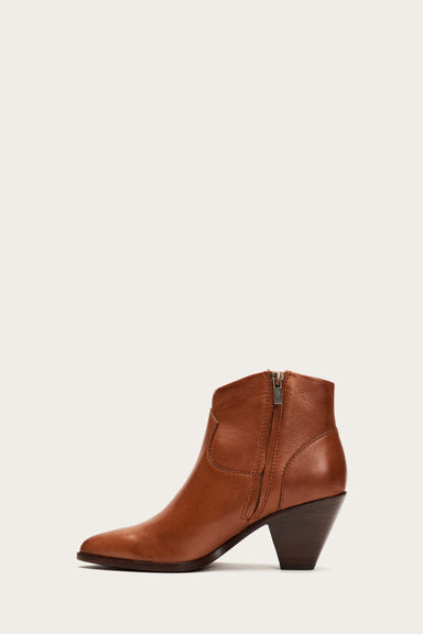 Saddle