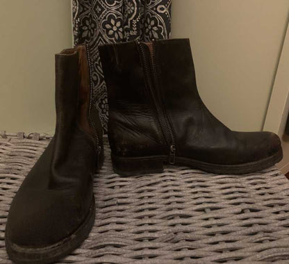 Black / 9.5 / Elizabeth_24707