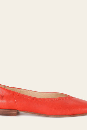 Claire Flat - Red - Outside