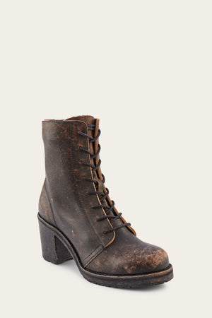Karen Combat - Antiqued Black - Hero