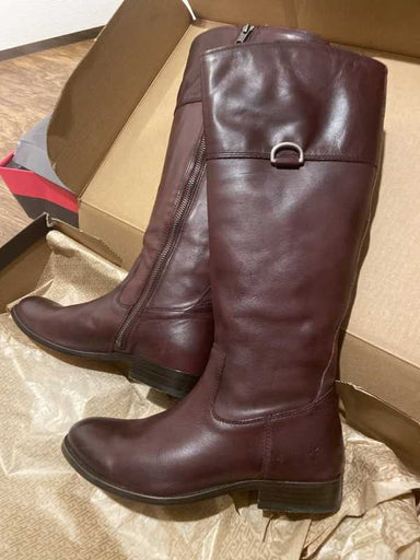 Burgundy / 8 / Amyleila_39684