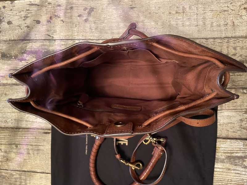 Demi Hobo Pre Loved