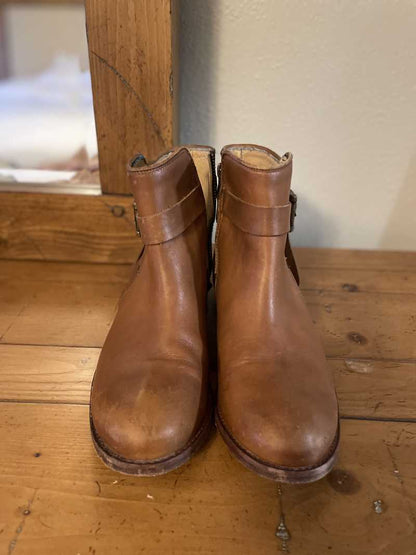 Tan / 7 / Regina_50822