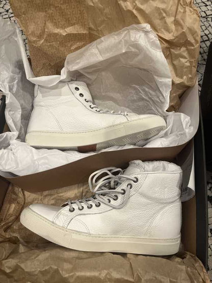 White / 9 / Michael_54978